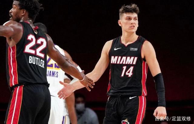 正是他在各 正是他在各