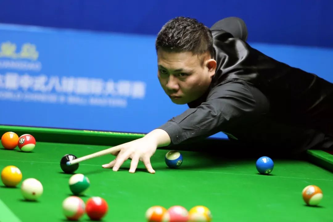 被紧张的氛 被紧张的氛